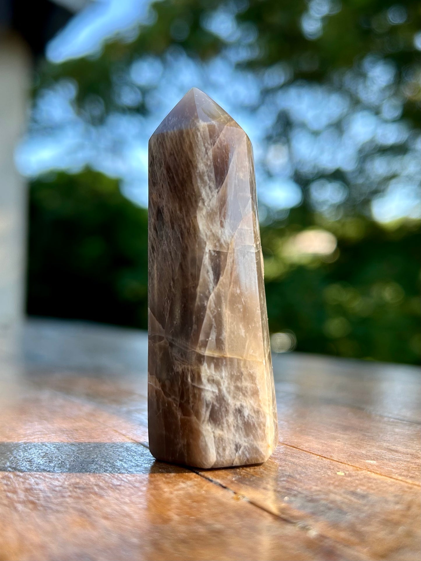 Pointe en Pierre de Lune Noire Orangée – 50g