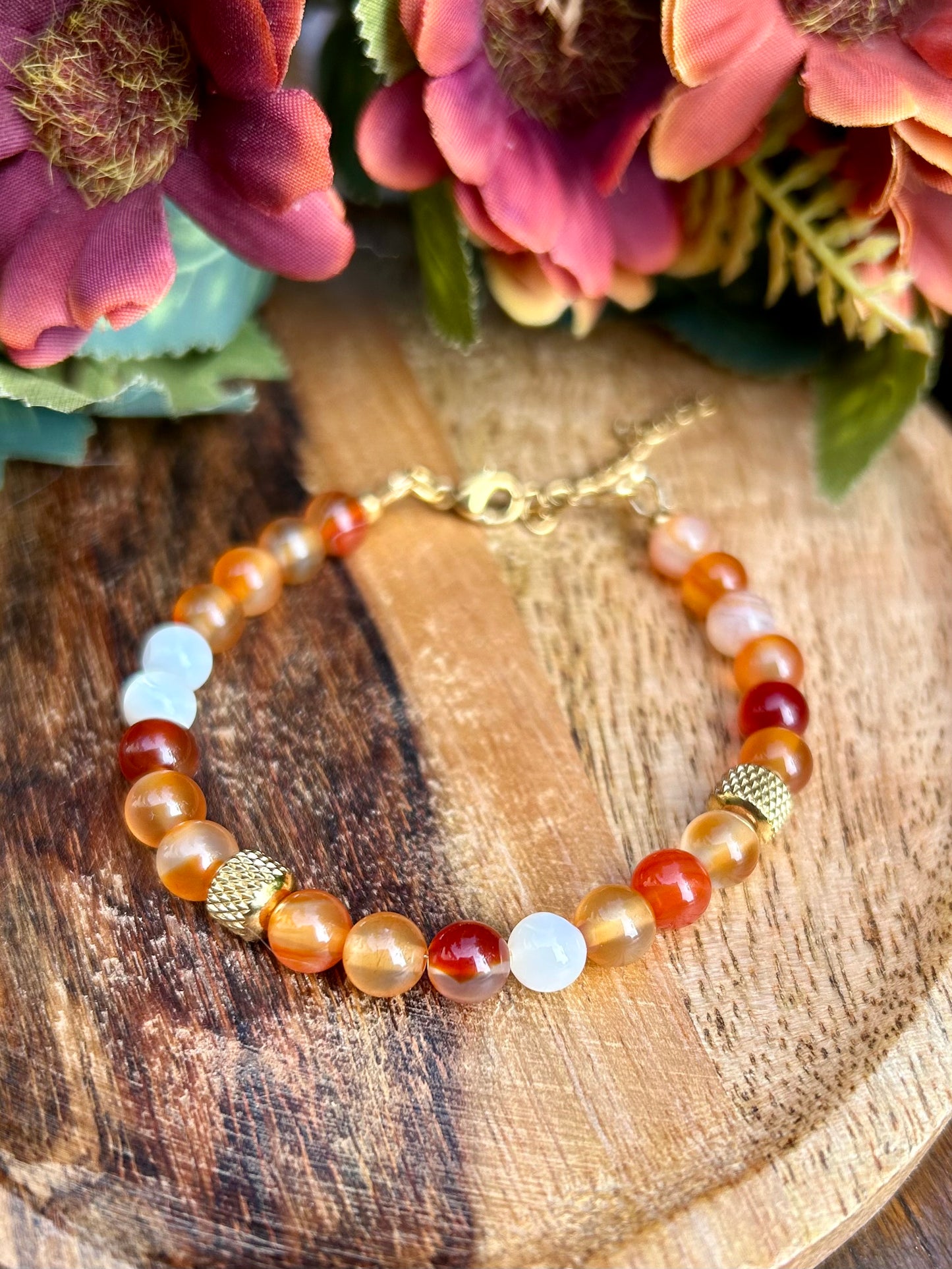 Bracelet Vitalité & Douceur – Cornaline 6 mm & Nacre