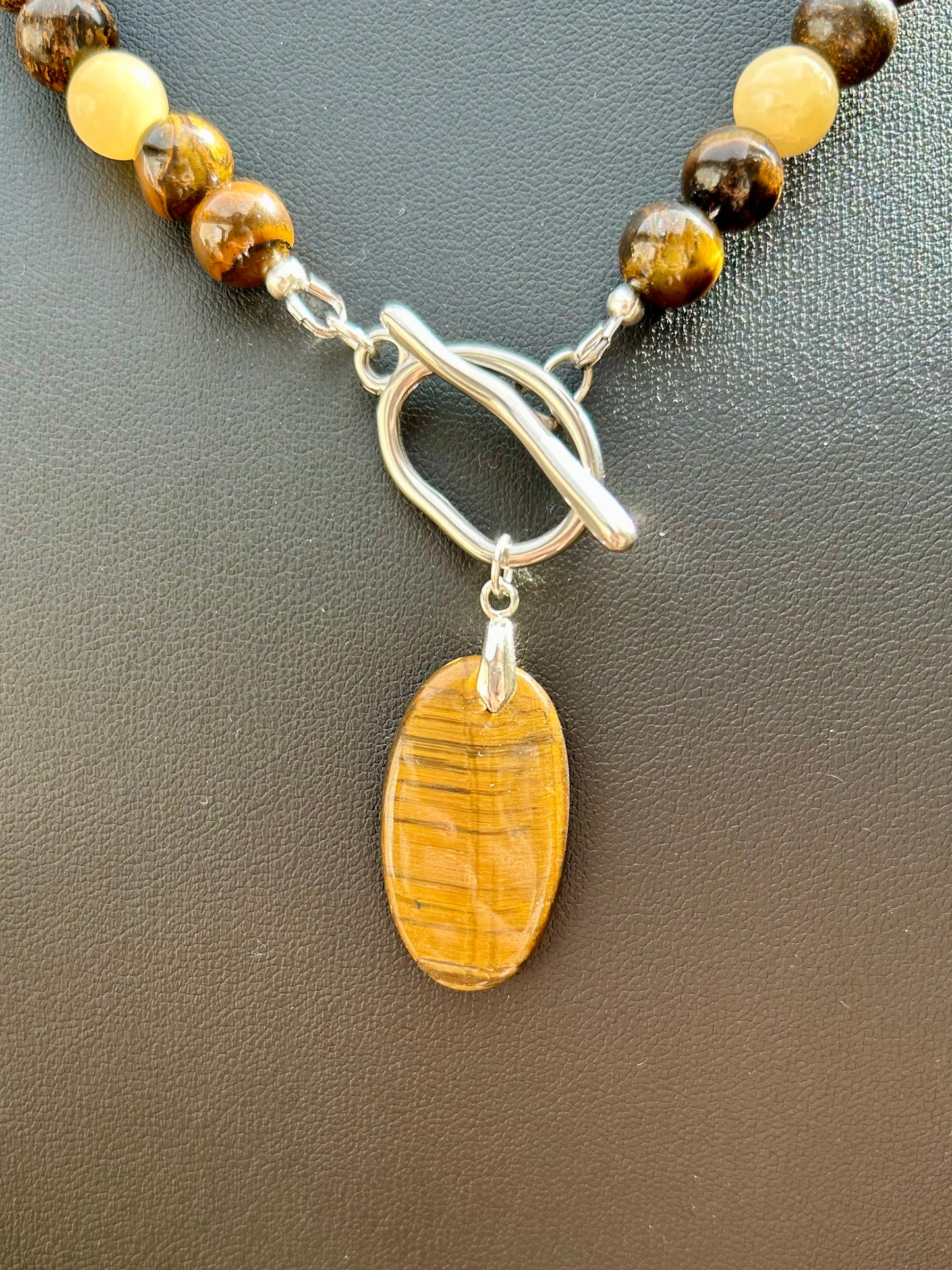 Collier de Protection et de Force – Œil de Tigre, Bronzite & Calcite Orange