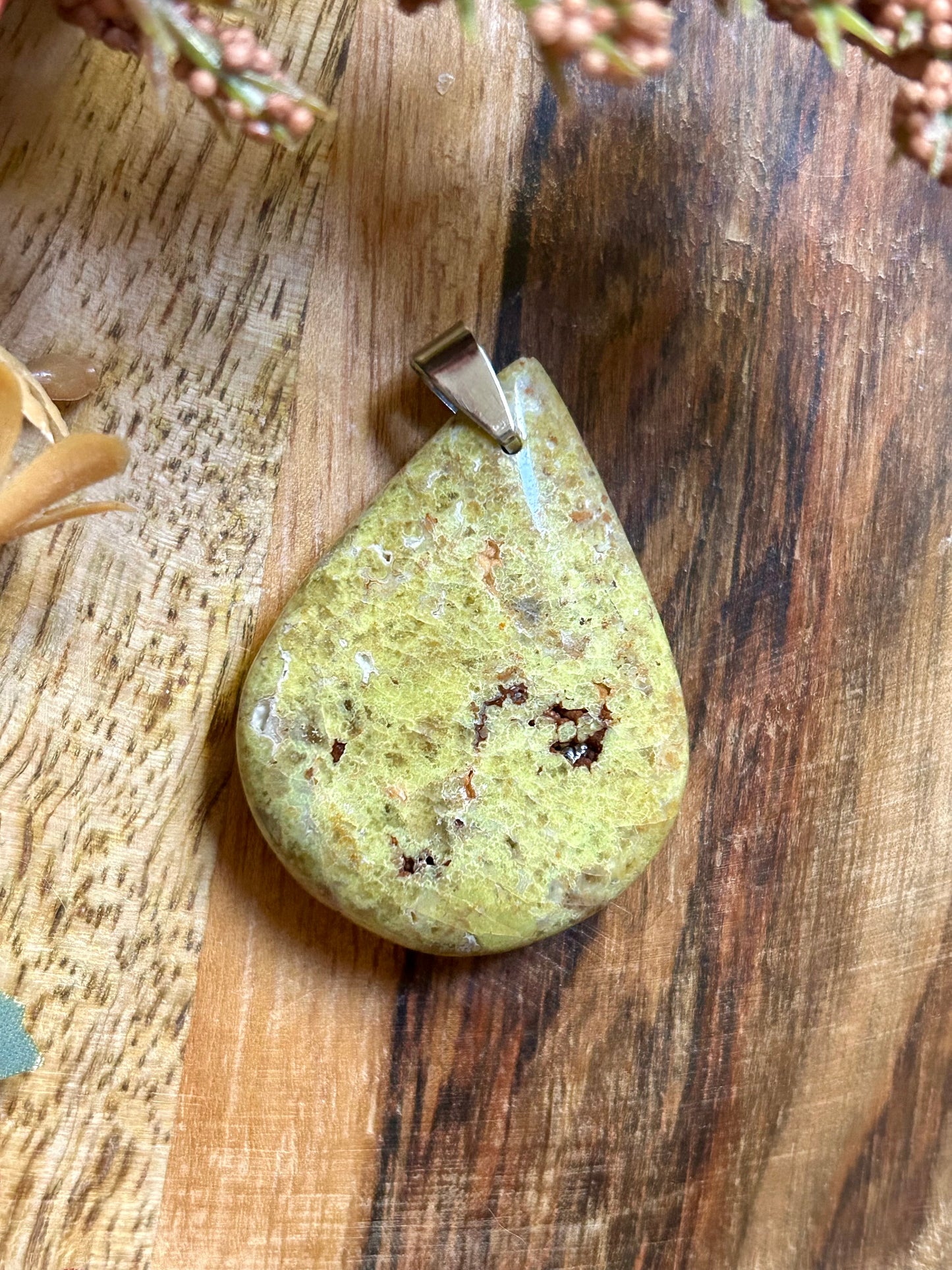 Pendentif goutte en Opale Verte – 35 à 45 mm
