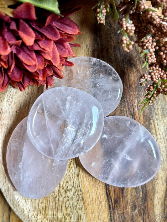Pierre Plate Quartz Rose de Madagascar - Qualité AA - 30 à 50 mm