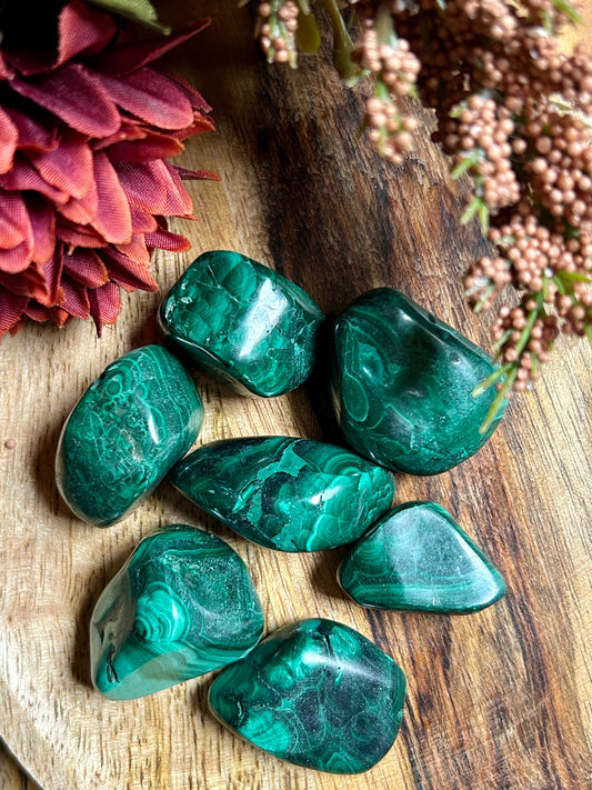 Pierre roulée en Malachite – Transformation & Protection