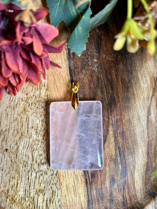 Pendentif rectangle en Quartz Rose – 35 à 45 mm - Doré