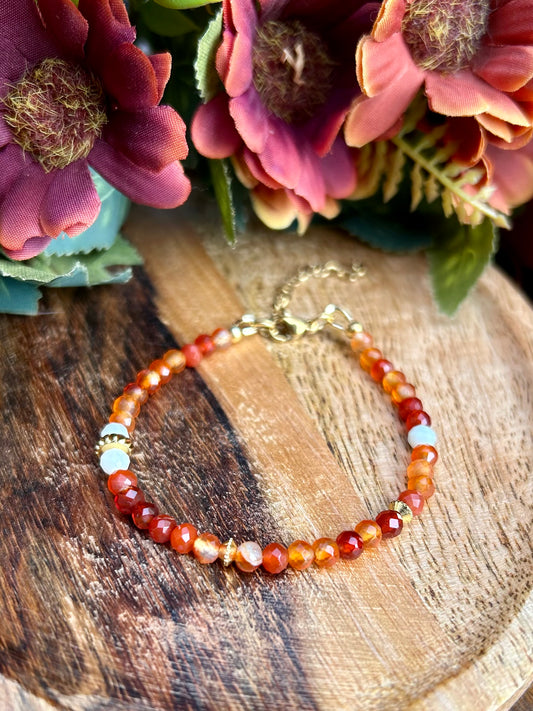 Bracelet Énergie & Équilibre – Cornaline Facettée 4 mm & Jade de Chine