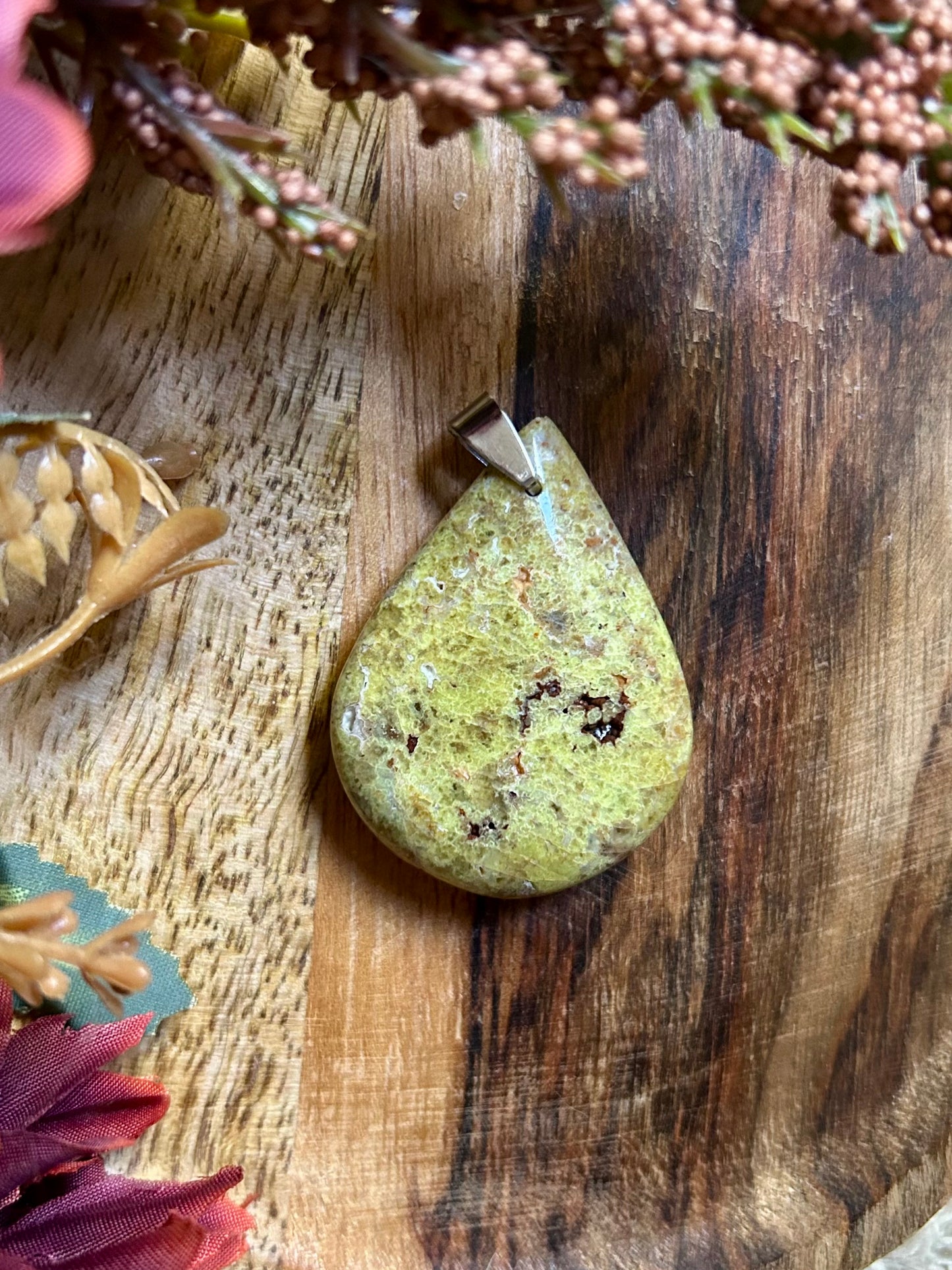 Pendentif goutte en Opale Verte – 35 à 45 mm