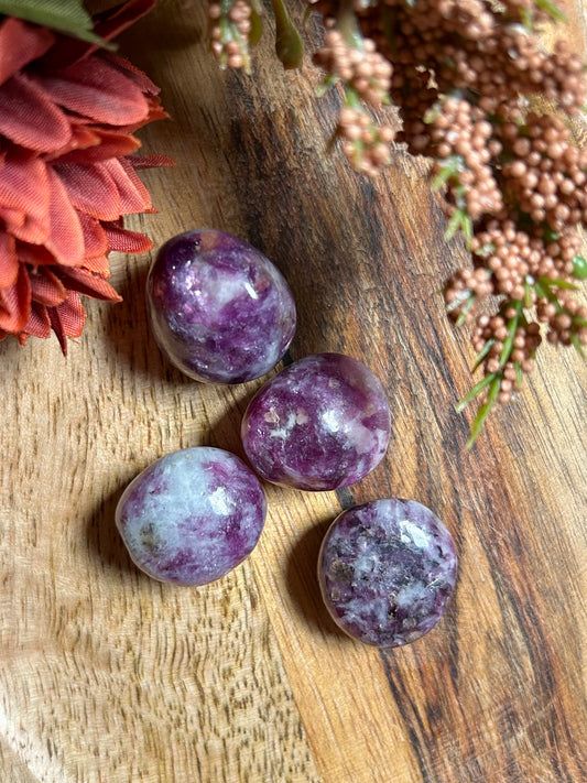 Pierre Roulée Cubique Lépidolite - Qualité A - 20 à 40 mm