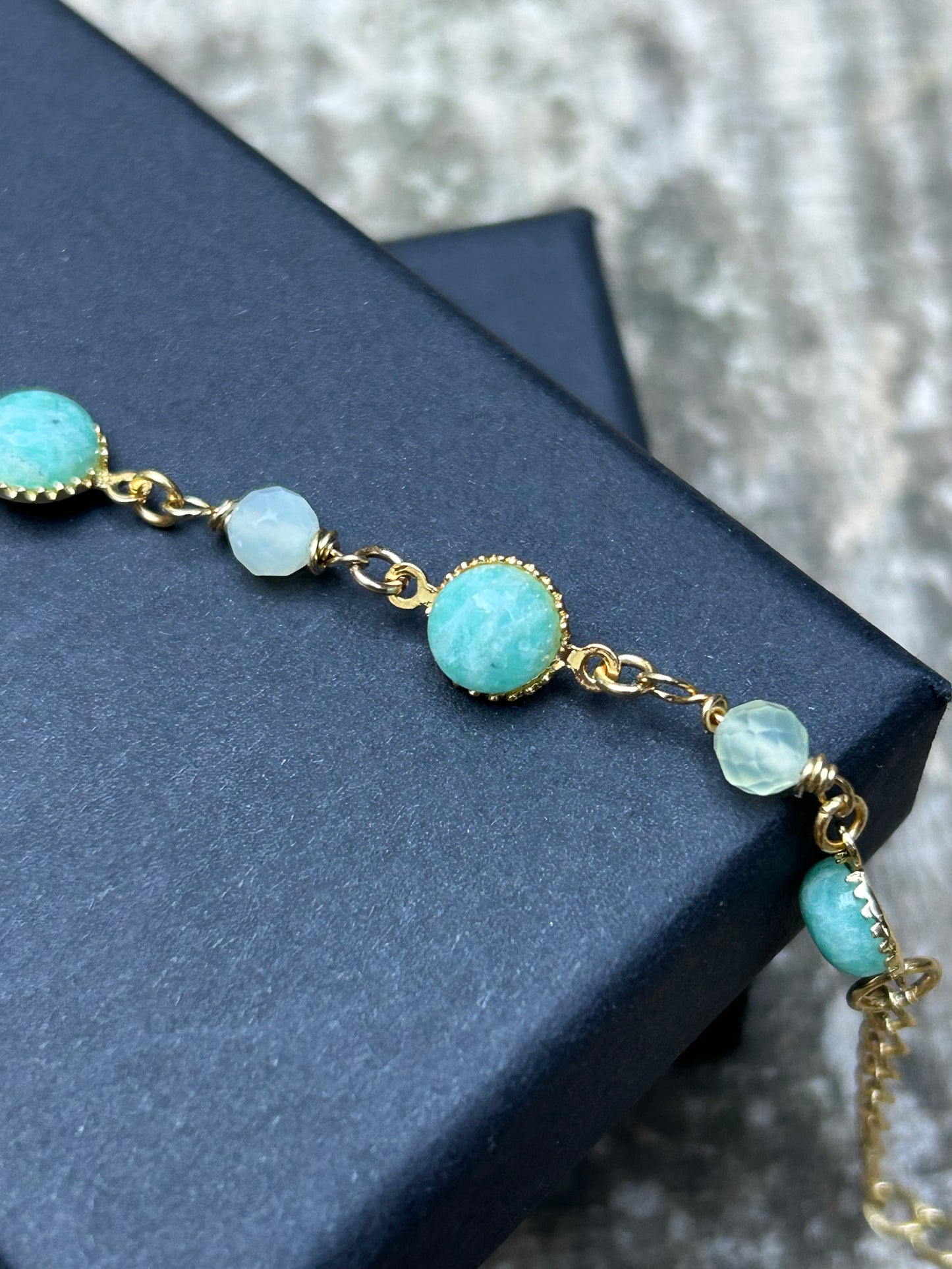 🌿 Bracelet Harmonie Céleste en Amazonite & Jade de Chine