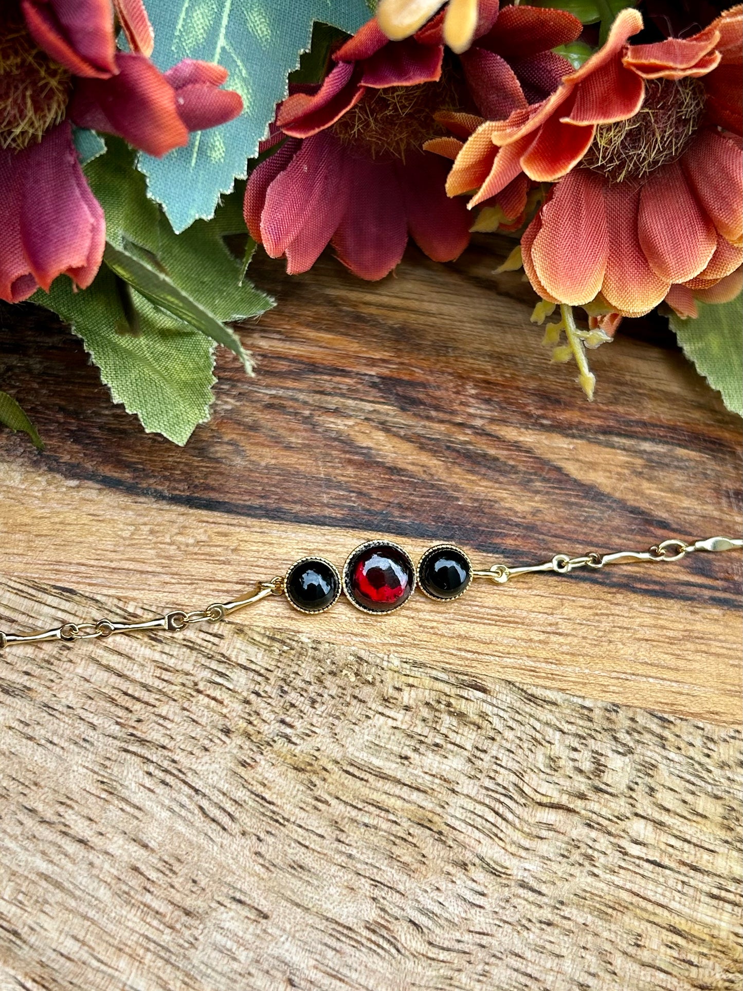 Bracelet Grenat & Obsidienne Noire – Laiton doré 24k