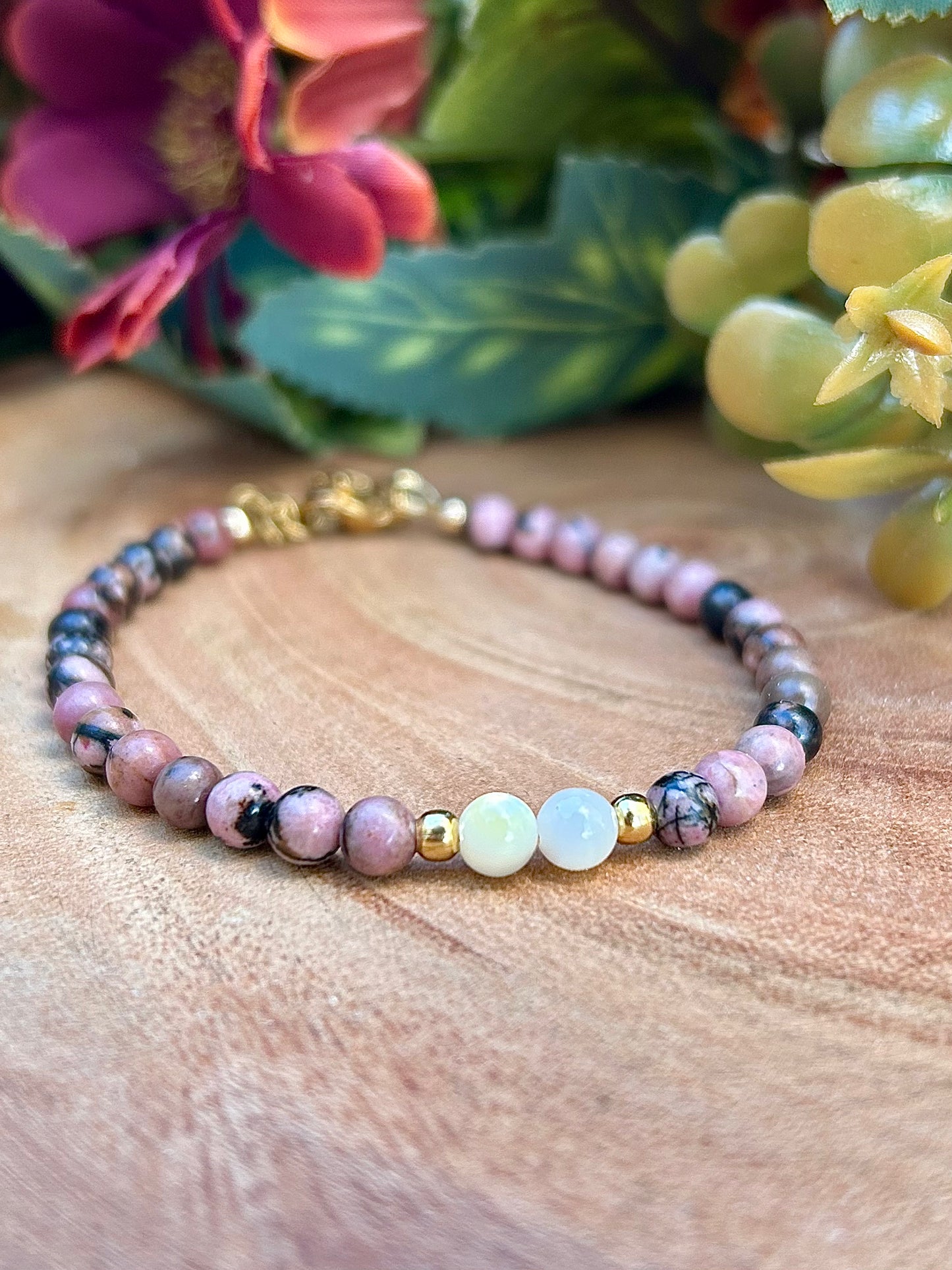 Bracelet Rhodonite & Nacre – Perles 4 mm | apaisement & équilibre émotionnel