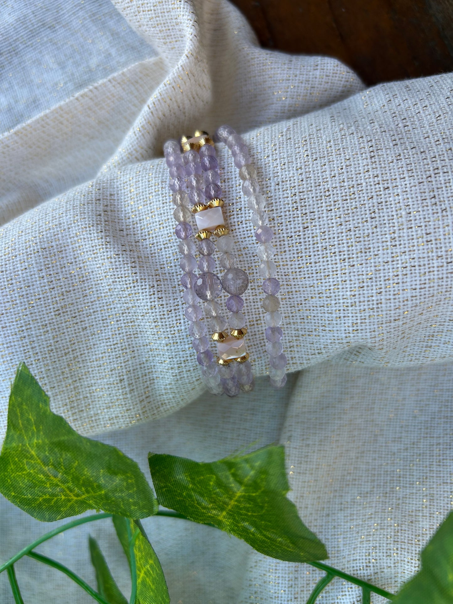 Bracelet Améthyste & Nacre – Laiton Doré