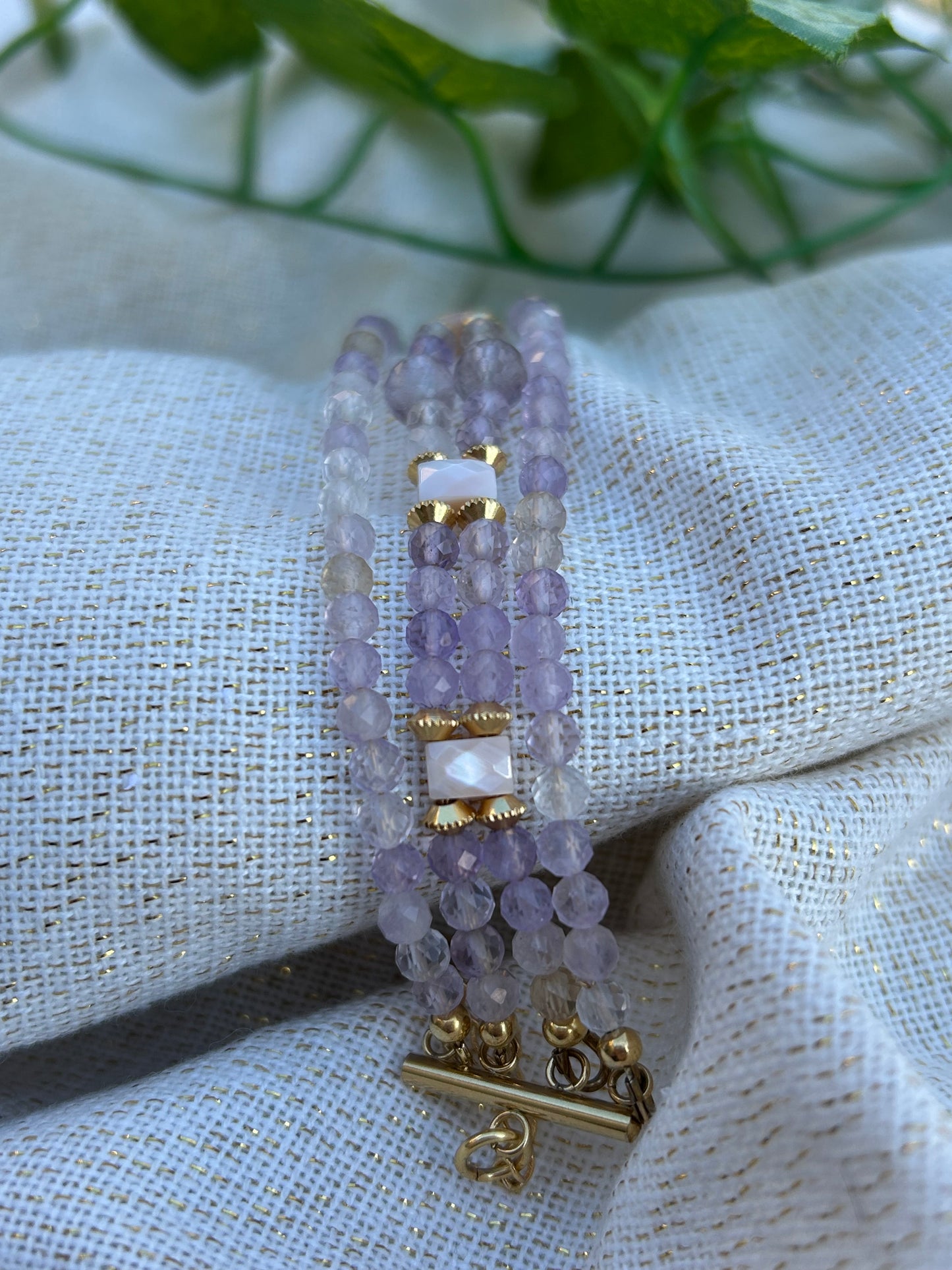 Bracelet Améthyste & Nacre – Laiton Doré