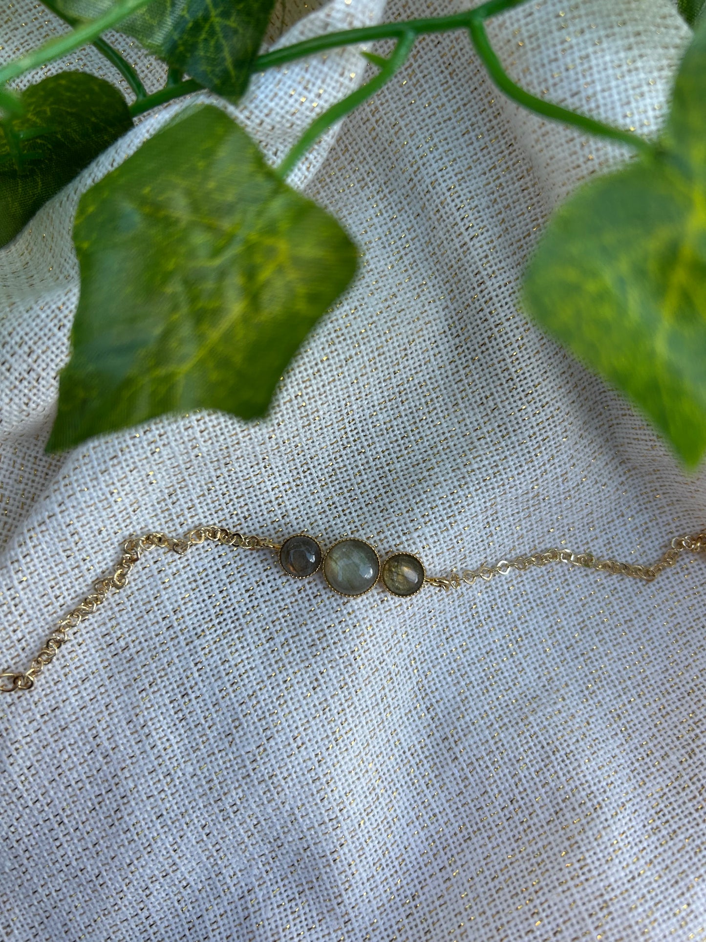 Bracelet Labradorite Triple Cabochon – Laiton Doré